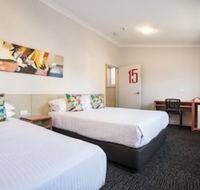 Granville Hotel - Tourism Gold Coast
