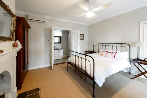 Hope Farm Guesthouse - Tourism Gold Coast 4