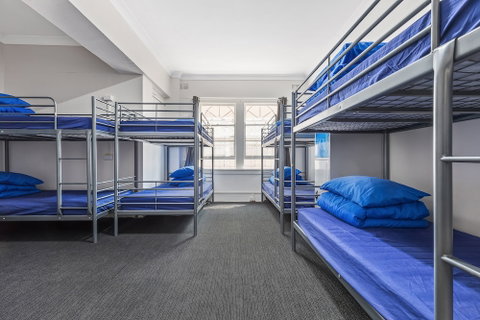 Ady's Place Backpackers - Tourism Gold Coast 1
