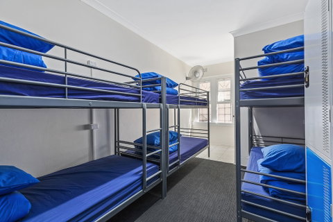 Ady's Place Backpackers - Tourism Gold Coast 2