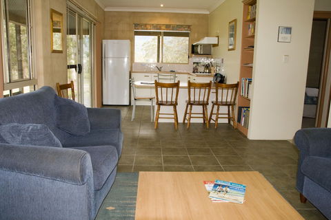 Banksia Park Cottages - Tourism Gold Coast 6