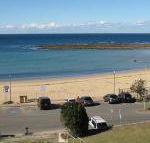 Toowoon Beach View 3br Villa 4 just steps to beach with views - Tourism Gold Coast