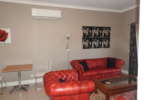Barklysuites Apartments - Tourism Gold Coast 3
