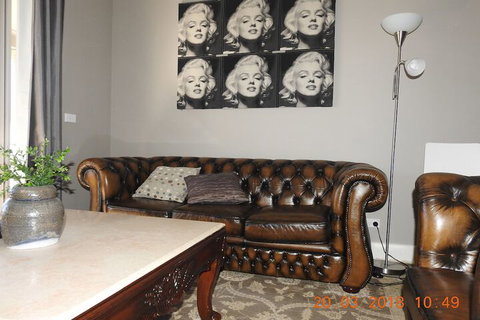 Barklysuites Apartments - Tourism Gold Coast 2