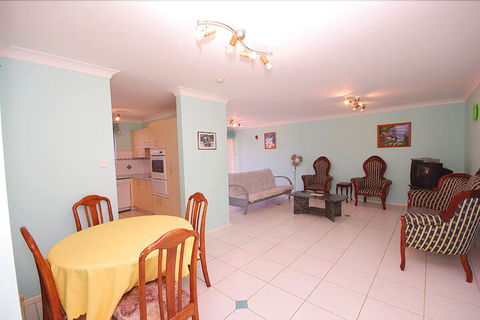 Pelican Place - Tourism Gold Coast 4