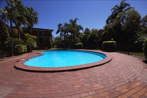 Pelican Place - Tourism Gold Coast 1