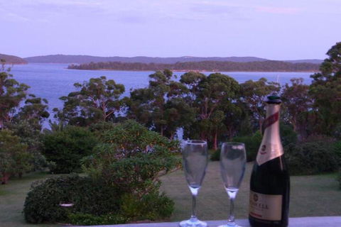 A Lakehouse Escape - Tourism Gold Coast 7