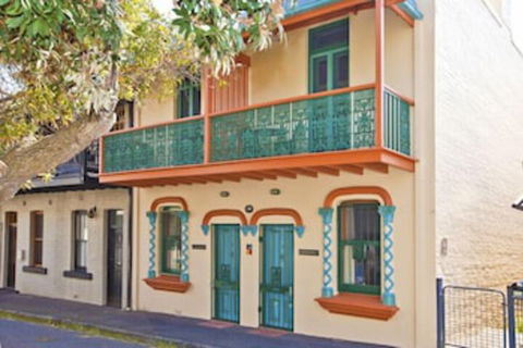 Newcastle Short Stay Apartments - Alfred Street Terraces - Tourism Gold Coast 0