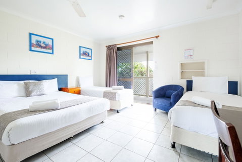 Motel Ingham - Tourism Gold Coast 4