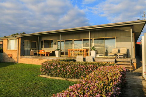 Bunkys By The Sea Holiday House - Tourism Gold Coast 5