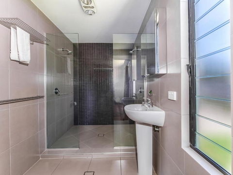 Marcoola House Pet Friendly Sunshine Coast - Tourism Gold Coast 5