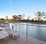 Gippsland Lakehouse a Canal frontage - Tourism Gold Coast