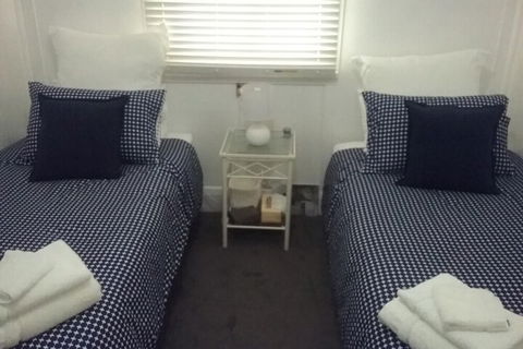 Langley Cottage B & B - Tourism Gold Coast 5