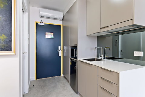 ValueSuites Green Square - Tourism Gold Coast 2