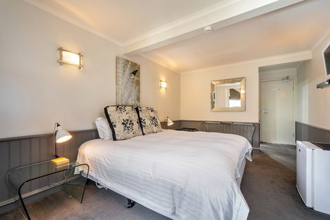 Pure Chalet - Gold Coast 4