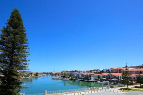 Studio Style Mindarie Marina - Tourism Gold Coast 0