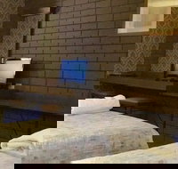 Century Motor Inn - Gold Coast