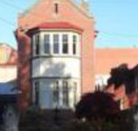 Hopkins Manor