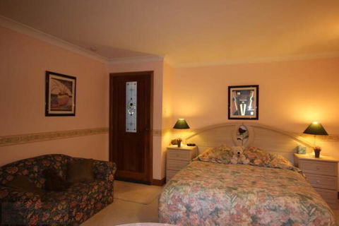 Kalimna Spa Room - Tourism Gold Coast 3