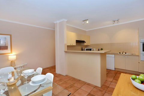 Paringa Beachfront Apartments - Tourism Gold Coast 6
