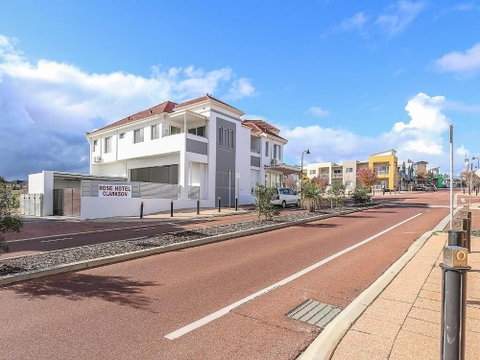 Rose Hotel Clarkson - Tourism Gold Coast 0
