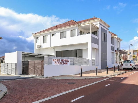 Rose Hotel Clarkson - Tourism Gold Coast 2