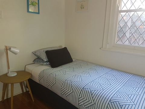 Newcastle Executive Homes - Cooks Hill Cottage - Tourism Gold Coast 5