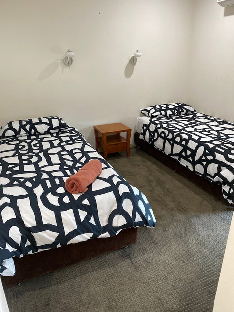 Black Rock Inn - Tourism Gold Coast 3