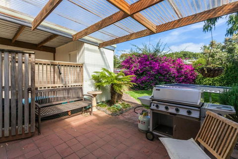 A River Bed Cottage - Tourism Gold Coast 6