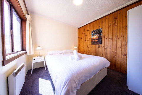 Leski Club - Gold Coast 3