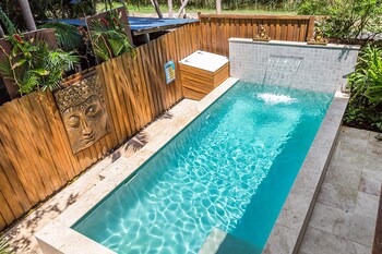 Skye Lodge - Tourism Gold Coast 1