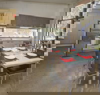 Ecocrackenback 15 'Sustainable chalet close to the slopes.' - Gold Coast