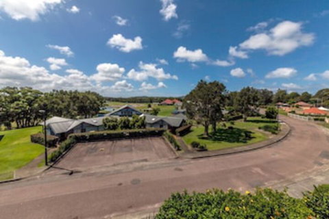 Gleneagles, Unit 53 Horizons Golf Club - Tourism Gold Coast 0
