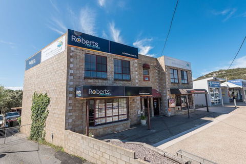 Astro Place - Tourism Gold Coast 1