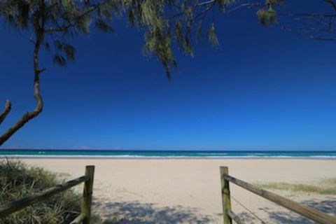 A Deluxe Swim Up Drift Apartments South - Tourism Gold Coast 0