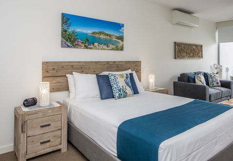 Absolute Waterfront Magnetic Island - Tourism Gold Coast 6