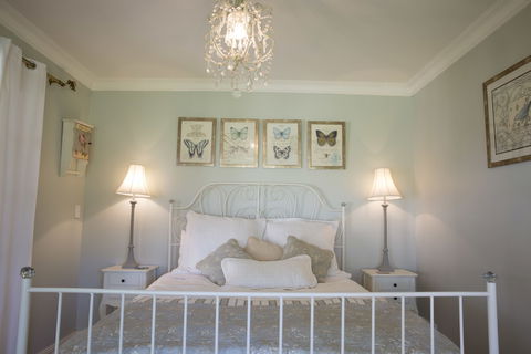 Azalea Cedar-Rose Villa - Tourism Gold Coast 6