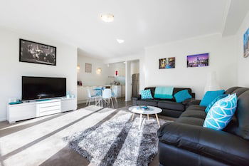 KAYLA, 2BDR Southbank Apartment - Tourism Gold Coast 1