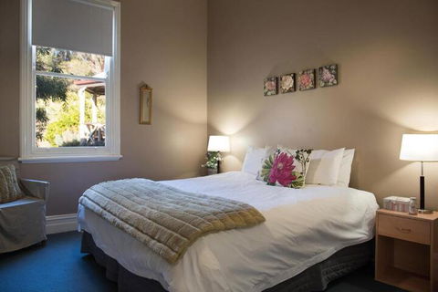 Alvie - Tourism Gold Coast 0