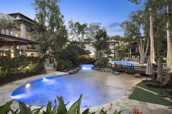 Temple 221 2BR Resort Spa Apartment - Tourism Gold Coast 2
