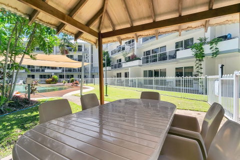 Coral Coast Resort Apartment - Tourism Gold Coast 2