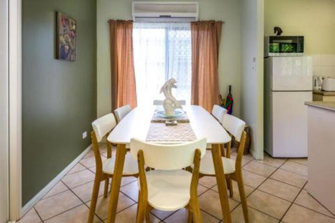 Cable Cottage Holiday Home - Tourism Gold Coast 5