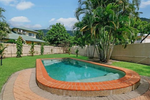 2br Amazing Beach House - Tourism Gold Coast 0