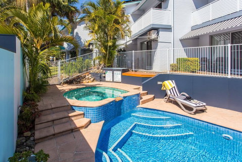 Blueys Motel - Tourism Gold Coast 2