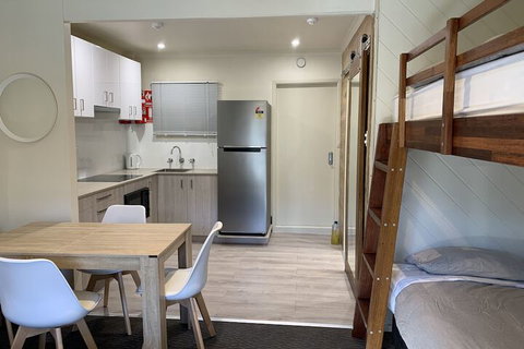 Tyrola 4 - Gold Coast 6