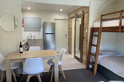 Tyrola 4 - Gold Coast 5