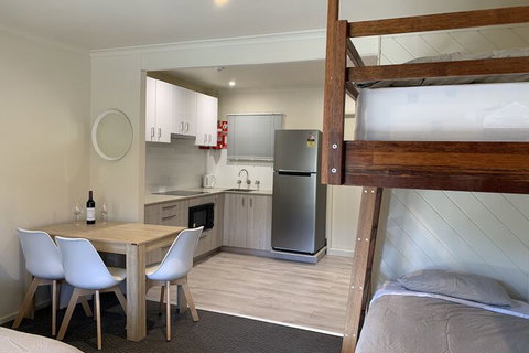 Tyrola 4 - Gold Coast 3