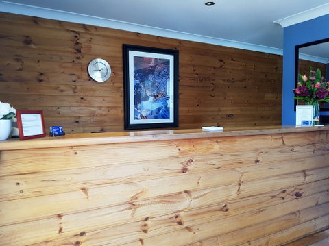 Colonial Motel And Serviced Apartments - Tourism Gold Coast 0