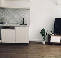 Level 8 Marvelous Apartment with pool access - Tourism Gold Coast