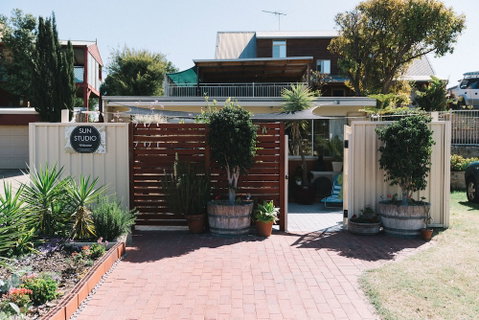 Sun Studio At Quinns Beach - Tourism Gold Coast 0